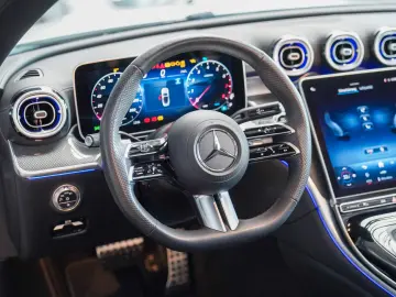 MERCEDES-BENZ CLE 180 Cabrio AMG Line Night Vielspei…