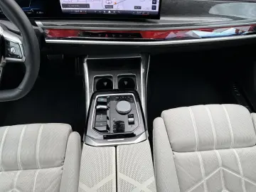 BMW i7 eDrive50 M Sport Massage DA-Prof. PA-Prof.