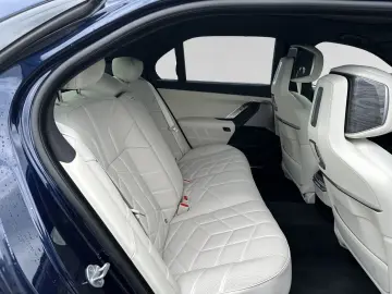 BMW i7 eDrive50 M Sport Massage DA-Prof. PA-Prof.