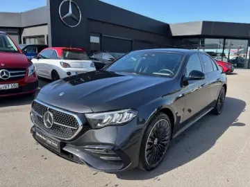 MERCEDES-BENZ E 300 de AMG Sport Night Distr Pano AH…