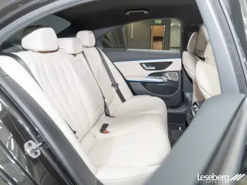 MERCEDES-BENZ E 220 d AMG DIG.LIGHT Night Distro. Bu…