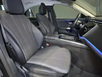 MERCEDES-BENZ E 200 AHK LED KAMERA NAVI