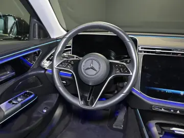 MERCEDES-BENZ E 200 AHK LED KAMERA NAVI