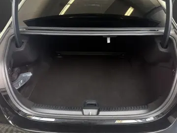 MERCEDES-BENZ E 200 Avantgarde Totwinkel SHZ LED Keyless 18