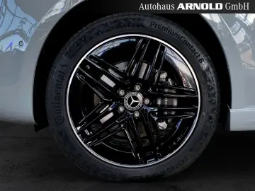 MERCEDES-BENZ V 300 d 4M AVANTGARDE AMG L Lang el-Tü…