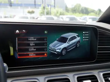 MERCEDES-BENZ GLE 350 de 4M    AMG MEMO 360 AIRMATIC