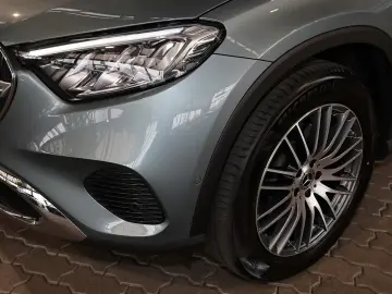 MERCEDES-BENZ GLC 220 d 4M AHK PANO 360  19  MEMORY TOTWNKEL