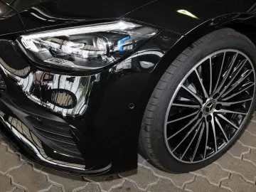 MERCEDES-BENZ C 300 d AMG MBUX 360  DIG-LED AHK Nigh…
