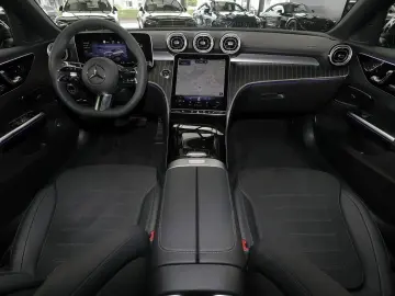 MERCEDES-BENZ C 300 d AMG MBUX 360  DIG-LED AHK Nigh…