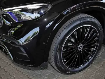 MERCEDES-BENZ GLC 450 d 4M AMG Coupé Distr Standh LE…