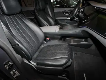 MERCEDES-BENZ EQS 580 4M AMG PANO DISTRONIC 360  MEM…