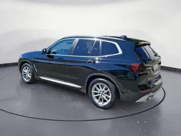 BMW X3 xDrive20d Aut. AHK ACC PDC Sportsitze Kamera