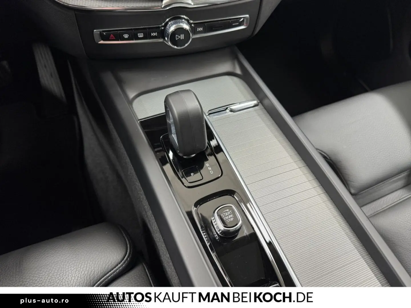 VOLVO XC60 T6 AWD Ultra BLIS 360  HUD ACC H K PANO
