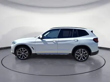 BMW X3 xDrive20d Standheizung ACC Pano-Dach AHK