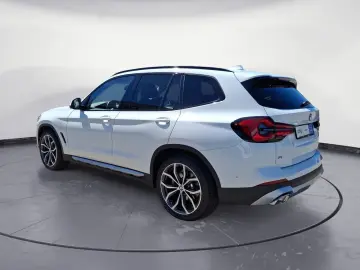 BMW X3 xDrive20d Standheizung ACC Pano-Dach AHK