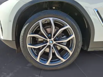 BMW X3 xDrive20d Standheizung ACC Pano-Dach AHK