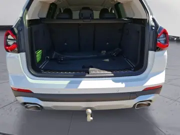 BMW X3 xDrive20d Standheizung ACC Pano-Dach AHK