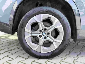BMW X1 23 d xDrive xLine Panorama Leder AHK ACC