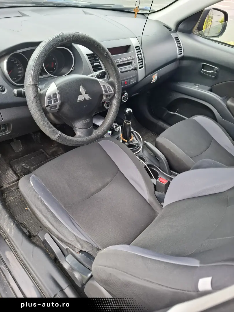 MITSUBISHI Outlander 2010 — imagine 5