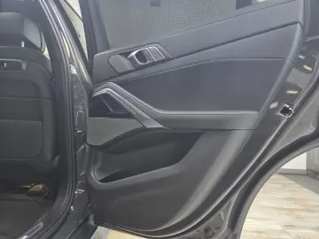 BMW X6 xDrive40d M Sport Pro AHK 22Zoll Sitzlüftung