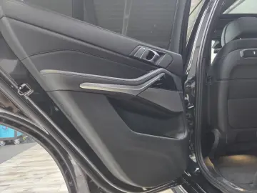 BMW X5 xDr40d M Sport 7Seats Luft Standhzg. ACC 360