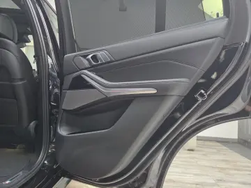 BMW X5 xDr40d M Sport 7Seats Luft Standhzg. ACC 360
