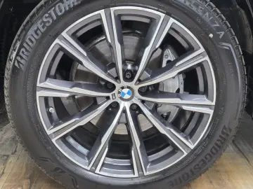 BMW X5 xDr40d M Sport 7Seats Luft Standhzg. ACC 360