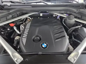 BMW X5 xDr40d M Sport 7Seats Luft Standhzg. ACC 360