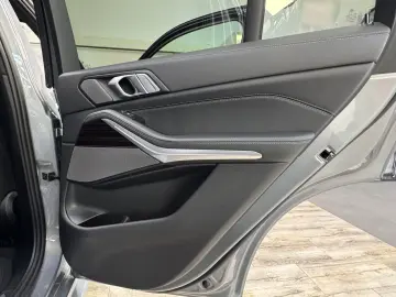 BMW X5 xDr30d M Sport Pro 22Zoll AHK Sitzlüft. ACC