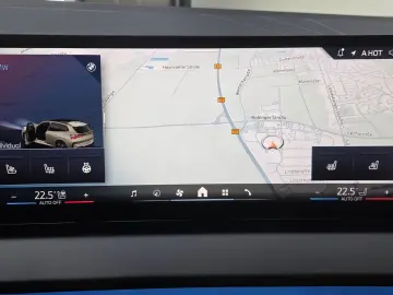 BMW X3 M50 Pro Pano AHK 21Zoll Sitzlüftung ACC 360