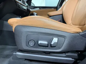 BMW X3 xDrive30e LC-Prof Pano HiFi RFK DA PA Memory