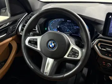 BMW X3 xDrive30e LC-Prof Pano HiFi RFK DA PA Memory