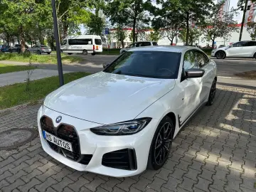 BMW i4 Gran Coupe M50 Sitzbelueftung Head Up Laser