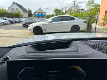 BMW i4 Gran Coupe M50 Sitzbelueftung Head Up Laser