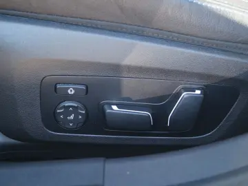 BMW 330e M Sport  HUD  Leder  Memory  0 5% Versteu.