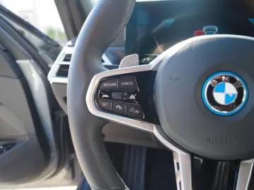 BMW 330e M Sport  HUD  Leder  Memory  0 5% Versteu.