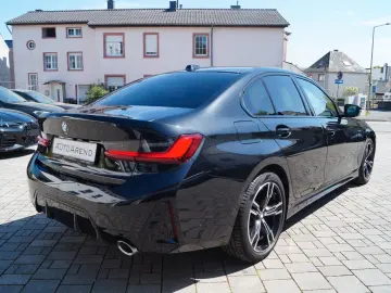 BMW 330e M Sport  HUD  Leder  Memory  InnoDrive