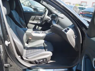 BMW 330e M Sport  HUD  Leder  Memory  InnoDrive