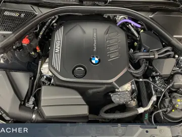 BMW 320d A xDrive Lim M-Sport