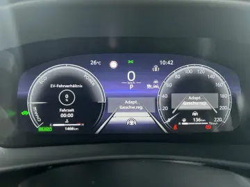 TOYOTA C-HR 1.8 Hybrid Team D  LED el. Heck ACC CAM SHZ