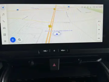 TOYOTA C-HR 1.8 Hybrid Team D  LED el. Heck ACC CAM SHZ