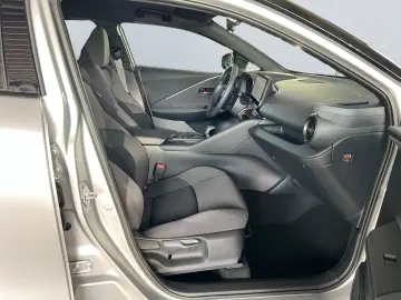 TOYOTA C-HR 1.8 Hybrid Team D  LED el. Heck ACC CAM SHZ