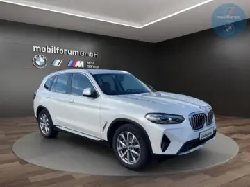 BMW X3 xDrive30e AHK HUD 360Kamera 19 Zoll LenkradHZ