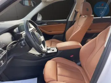 BMW X3 xDrive30e AHK HUD 360Kamera 19 Zoll LenkradHZ