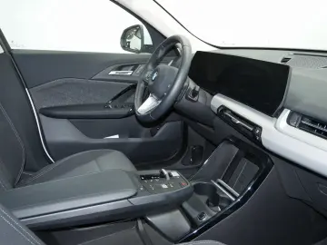 BMW X2 sDrive20d    AHK Keyless adapt.LED