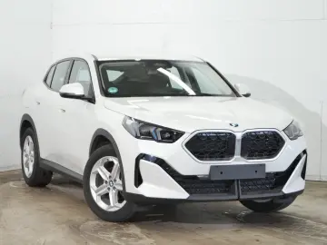 BMW X2 sDrive20d    AHK Keyless adapt.LED