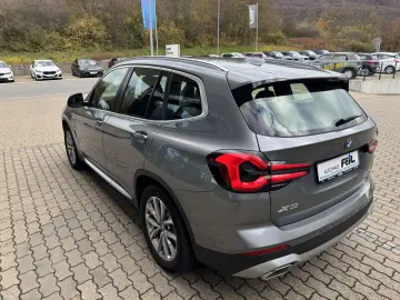 BMW X3 xDrive30e  Head-Up HiFi DAB WLAN Komfortzg.
