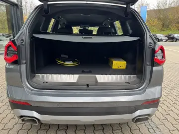 BMW X3 xDrive30e  Head-Up HiFi DAB WLAN Komfortzg.