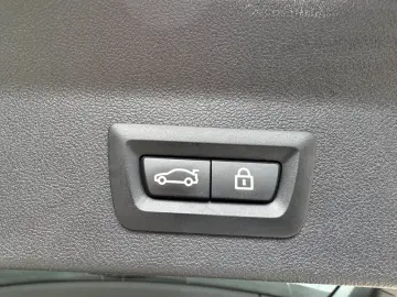 BMW X3 xDrive30e  Head-Up HiFi DAB WLAN Komfortzg.
