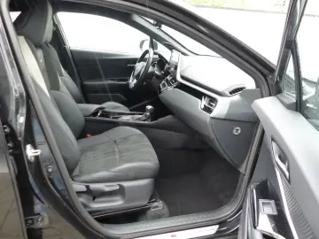 TOYOTA C-HR 2.0 Hybrid GR Sport Black Edition Navi JBL